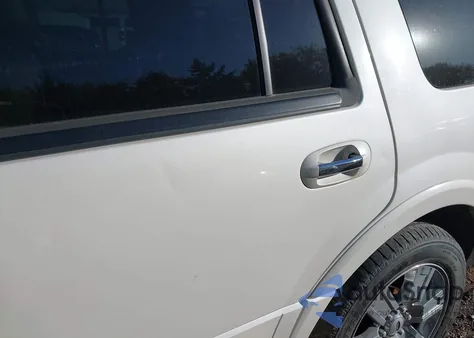 2010 Ford Expedition Limited из США, поврежденный, VIN 1FMJU1K57AEB71660